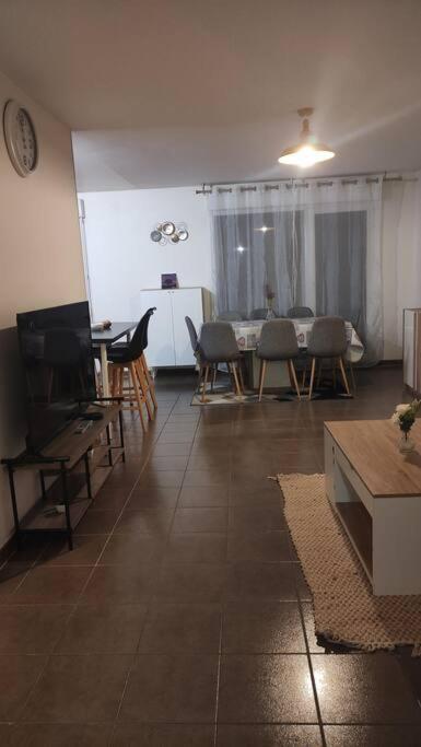 Апартаменты F4 - Duplex Spacieux Proche D'Orly Ати-Мон Экстерьер фото